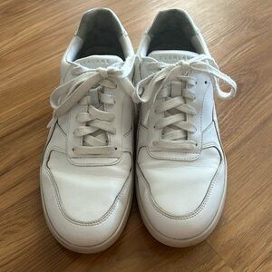 Everlane Sneakers